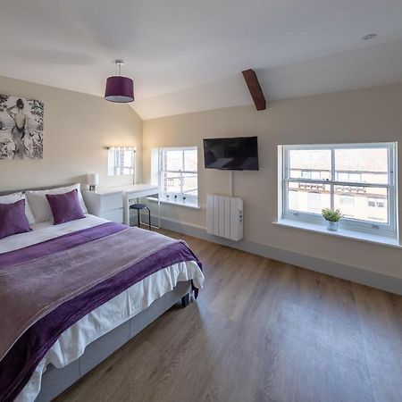 Isabella House - Hereford City Centre Aparthotel, By Rentmyhouse Dış mekan fotoğraf
